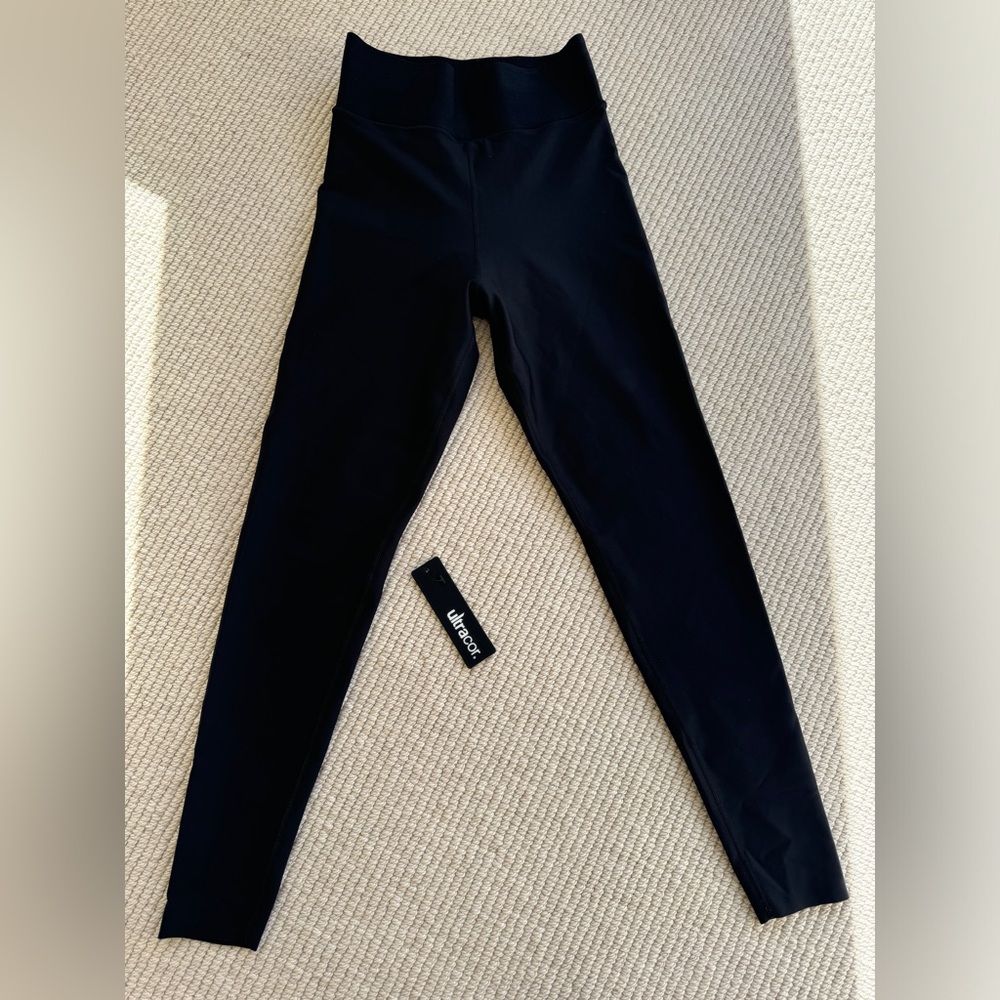 Black ultracor leggings size S NWT